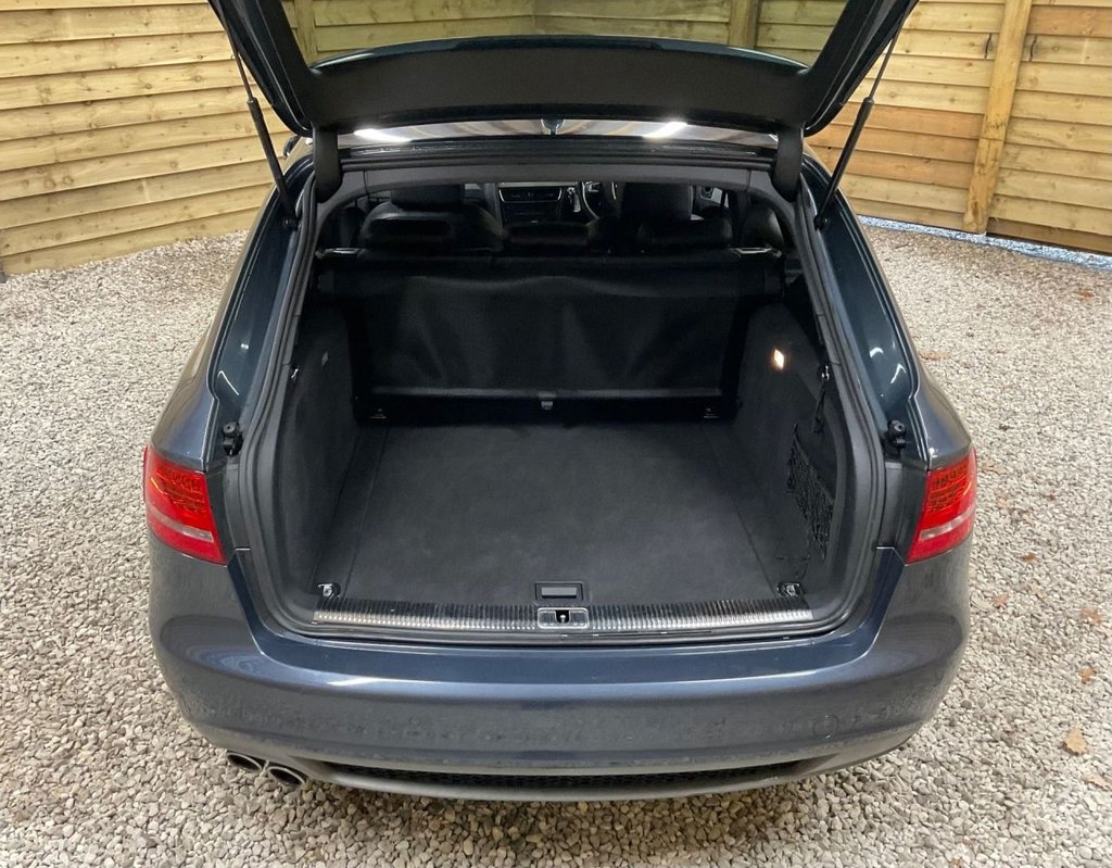 Used Audi A4 Avant 2010 for sale - 76429910: Photo 47