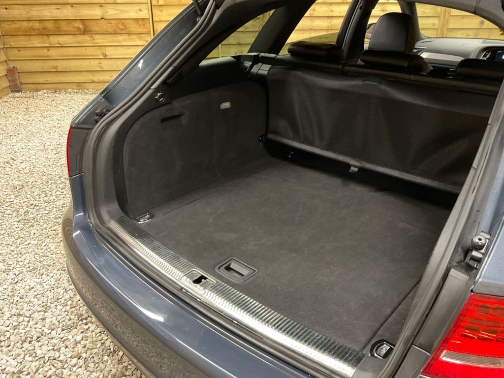 Used Audi A4 Avant 2010 for sale - 76429910: Photo 49