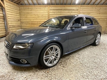 Used Audi A4 Avant 2010 for sale - 76429910: Photo