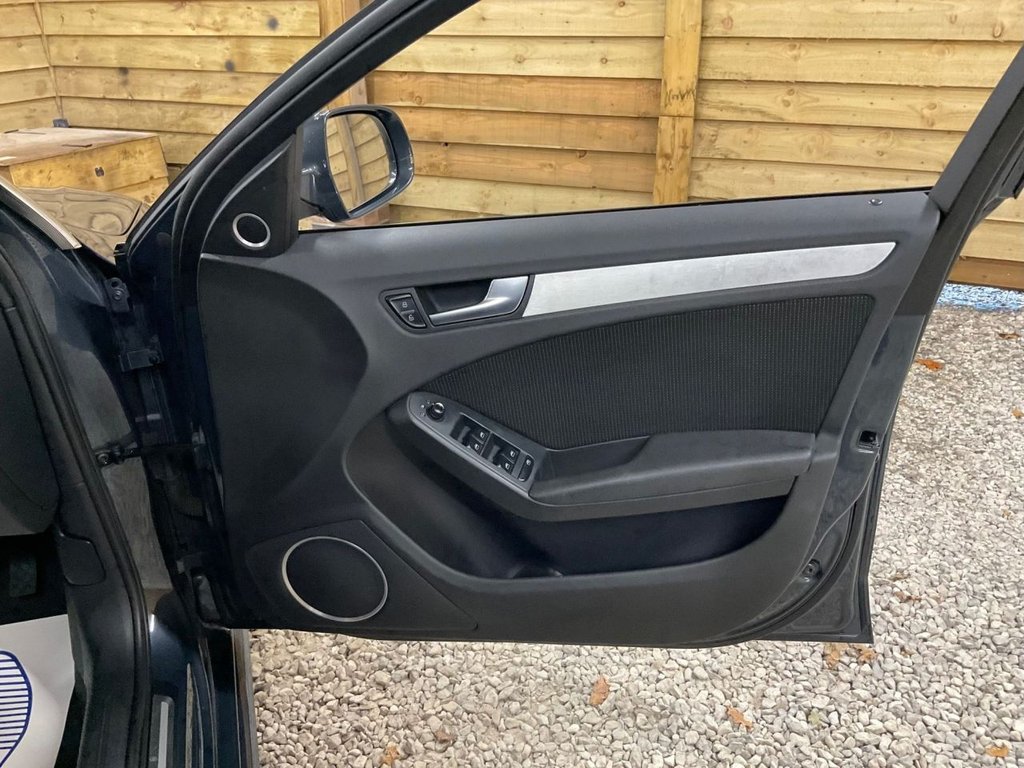 Used Audi A4 Avant 2010 for sale - 76429910: Photo 9