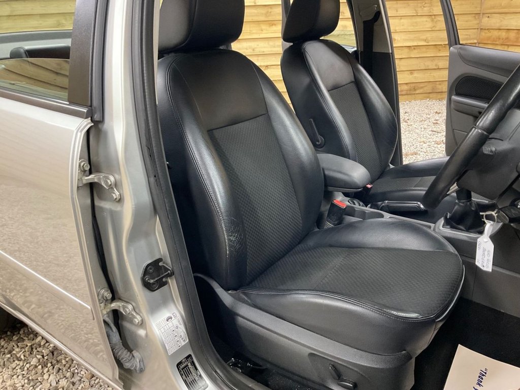 Used Ford Focus 2006 for sale - 77966790: Photo 16