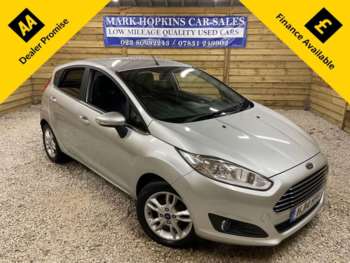 2014 (14) - 1.25 Zetec Hatchback 5dr Petrol Manual Euro 5 (82 ps)