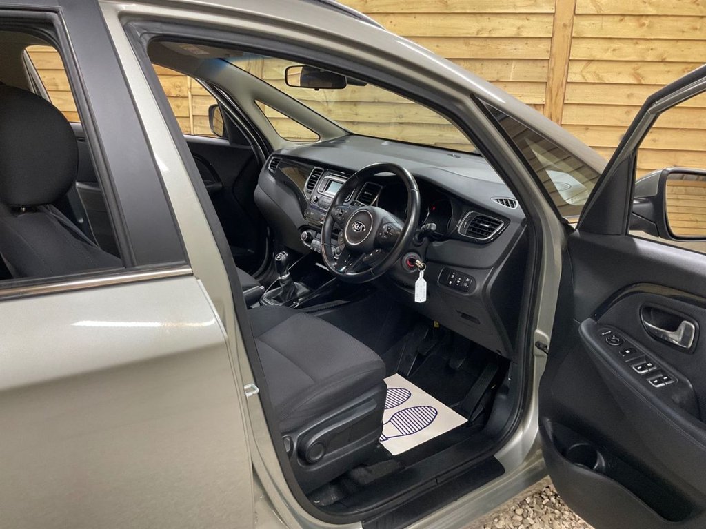 Used Kia Carens 2013 for sale - 76617627: Photo 12