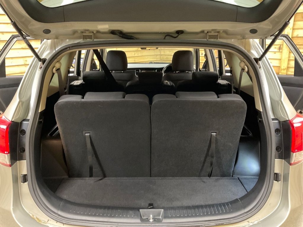 Used Kia Carens 2013 for sale - 76617627: Photo 26