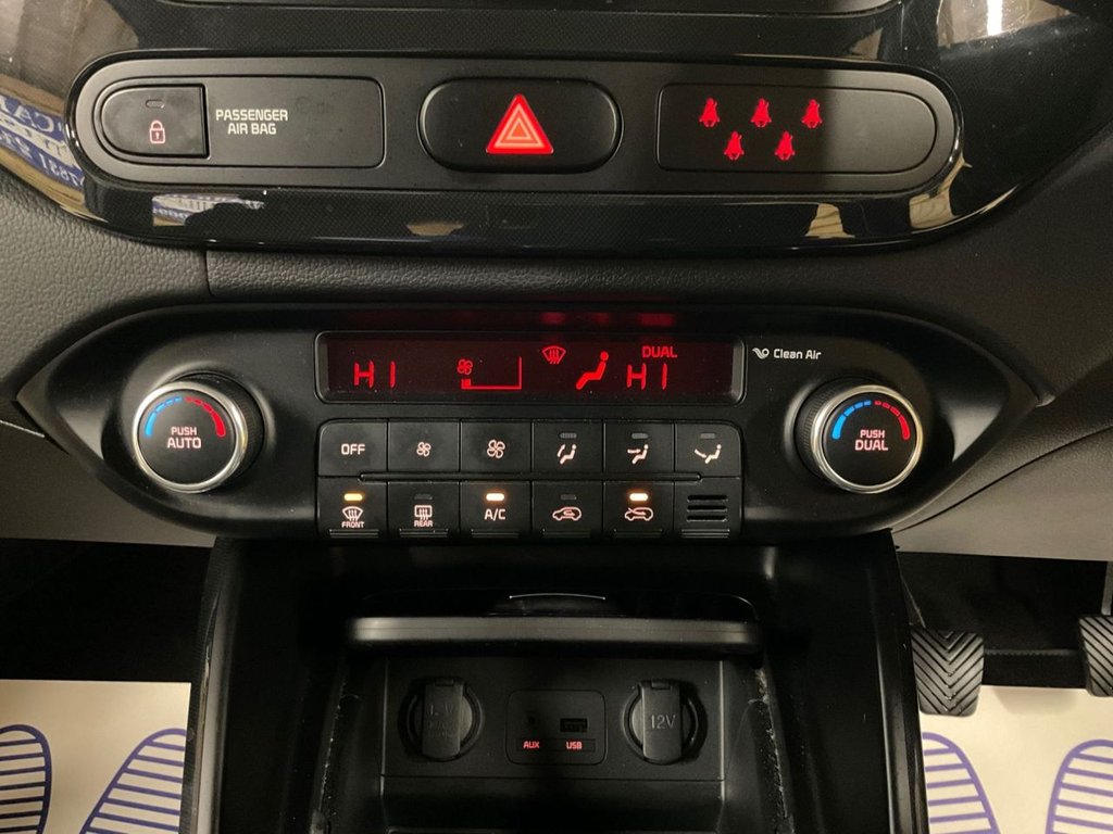 Used Kia Carens 2013 for sale - 76617627: Photo 41