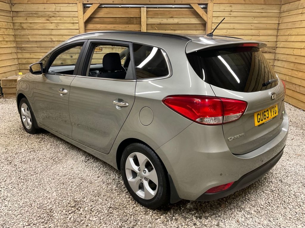 Used Kia Carens 2013 for sale - 76617627: Photo 6