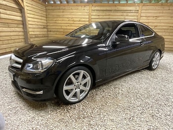 Used Mercedes-Benz C-Class 2014 for sale - 75444163: Photo