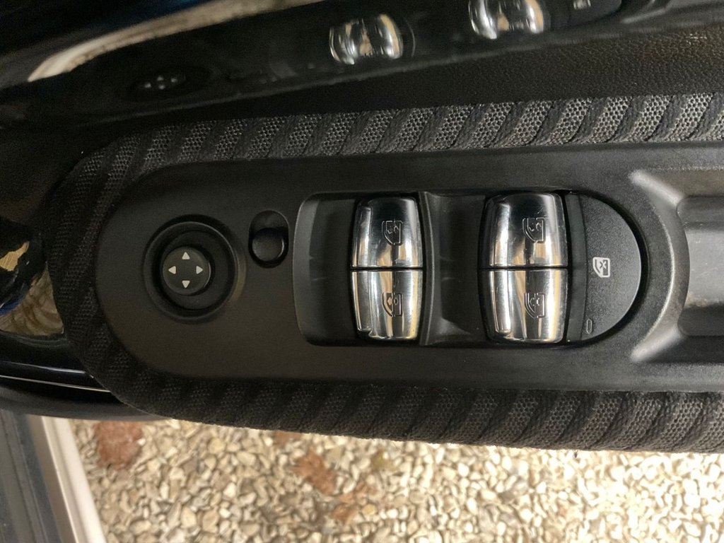 Used MINI Countryman 2017 for sale - 77263637: Photo 11