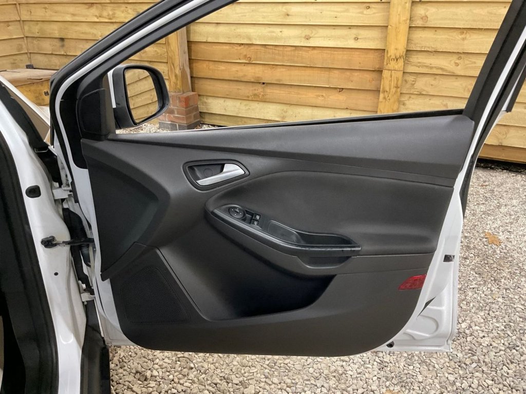 Used Ford Focus 2012 for sale - 76784021: Photo 10