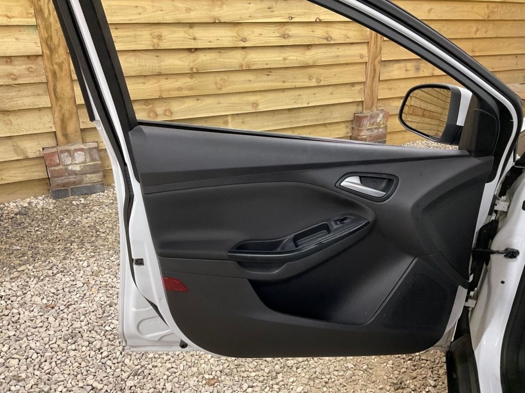 Used Ford Focus 2012 for sale - 76784021: Photo 18