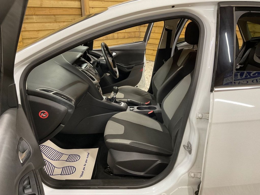 Used Ford Focus 2012 for sale - 76784021: Photo 21