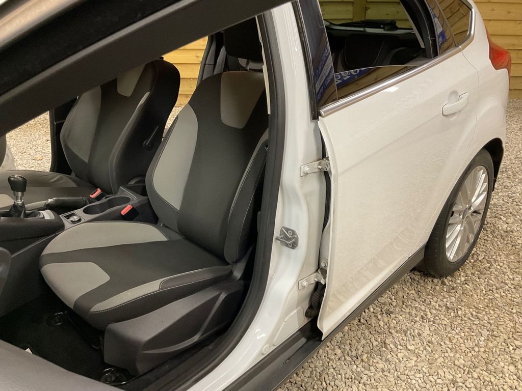 Used Ford Focus 2012 for sale - 76784021: Photo 22