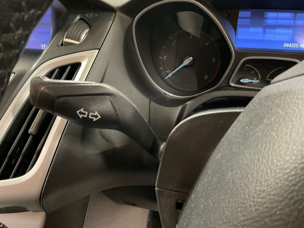 Used Ford Focus 2012 for sale - 76784021: Photo 29