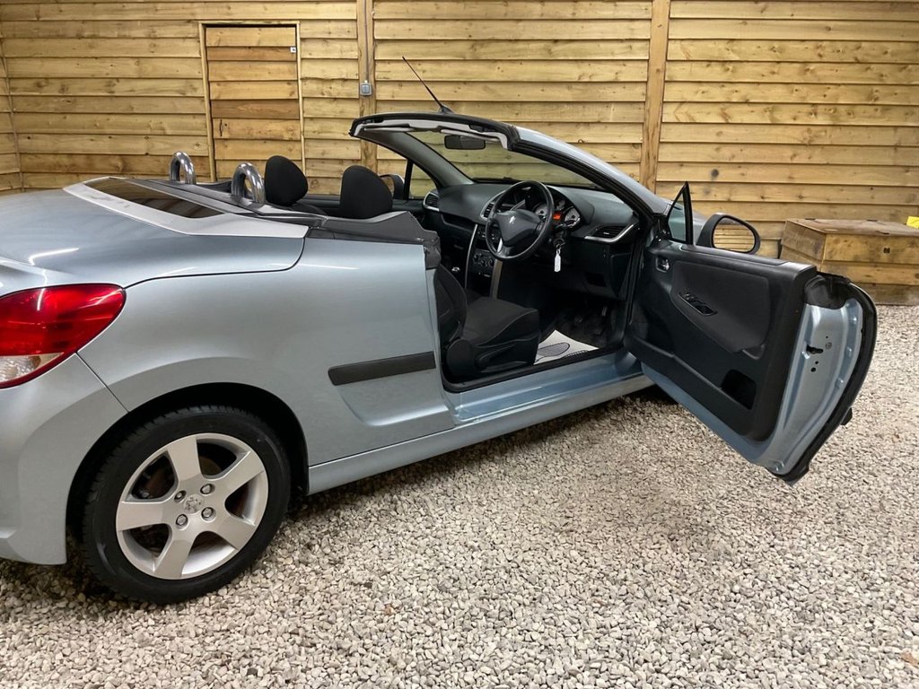 Used Peugeot 207 2011 for sale - 76610310: Photo 10