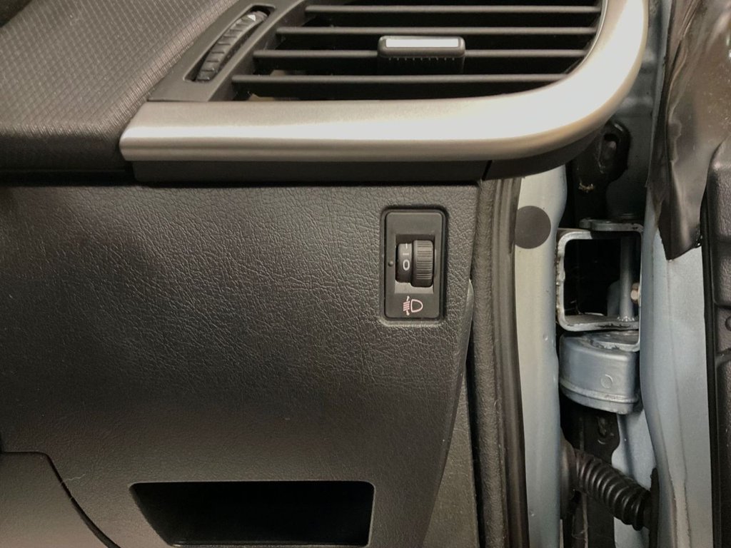 Used Peugeot 207 2011 for sale - 76610310: Photo 30