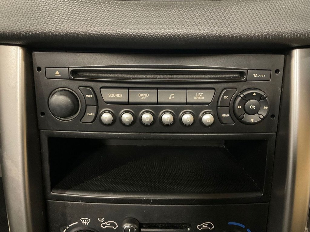 Used Peugeot 207 2011 for sale - 76610310: Photo 37