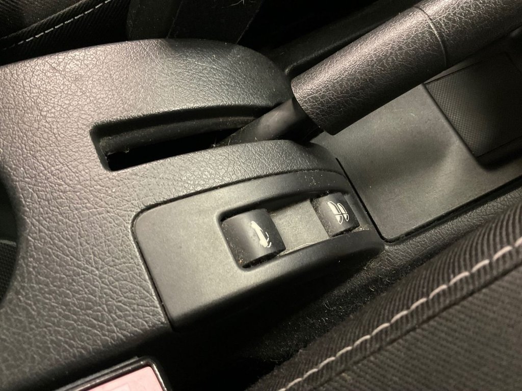 Used Peugeot 207 2011 for sale - 76610310: Photo 40