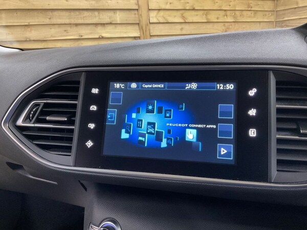 Used Peugeot 308 2015 for sale - 74746624: Photo 35