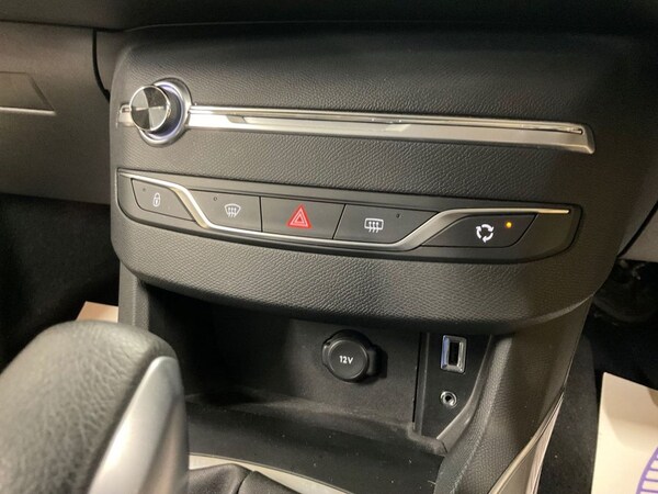 Used Peugeot 308 2015 for sale - 74746624: Photo 39