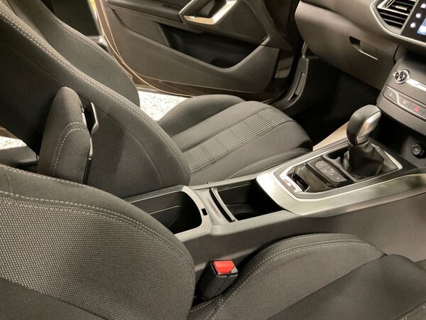 Used Peugeot 308 2015 for sale - 74746624: Photo 41