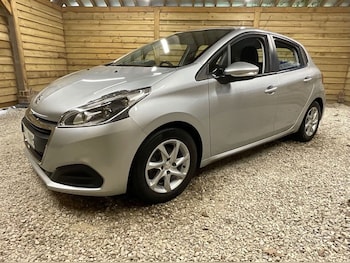 Used Peugeot 208 2017 for sale - 78181748: Photo