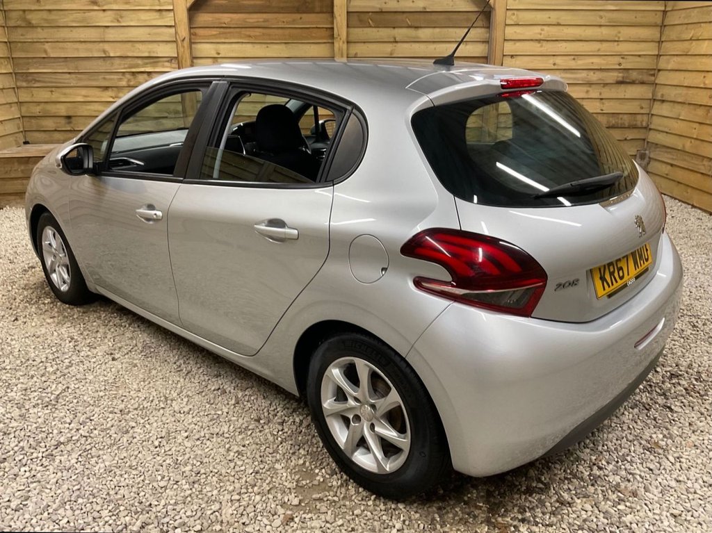 Used Peugeot 208 2017 for sale - 78181748: Photo 5