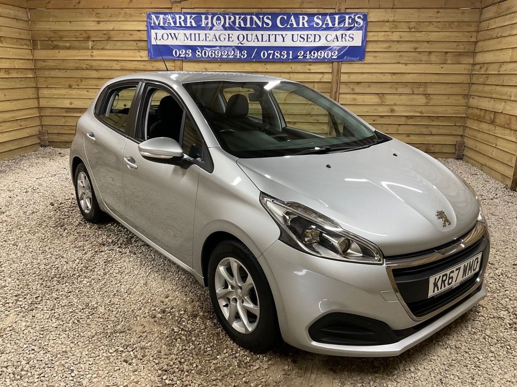 Used Peugeot 208 2017 for sale - 78181748: Photo 8