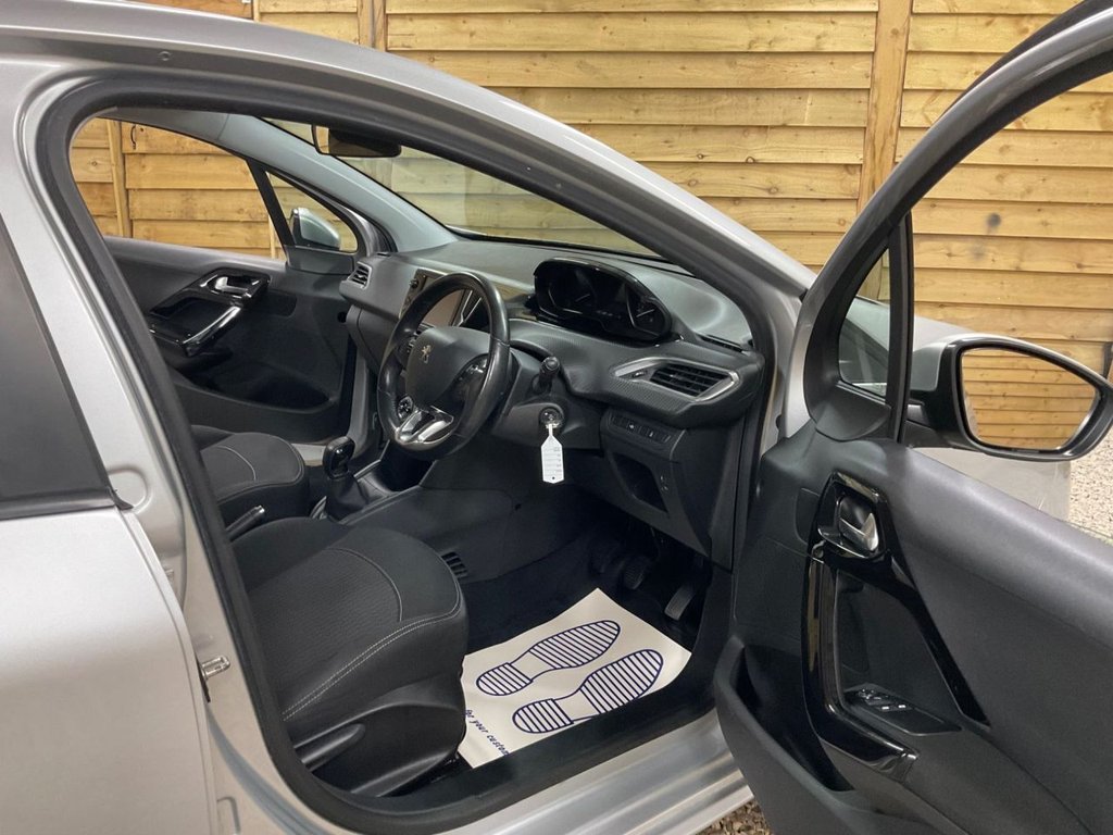 Used Peugeot 208 2017 for sale - 78181748: Photo 9