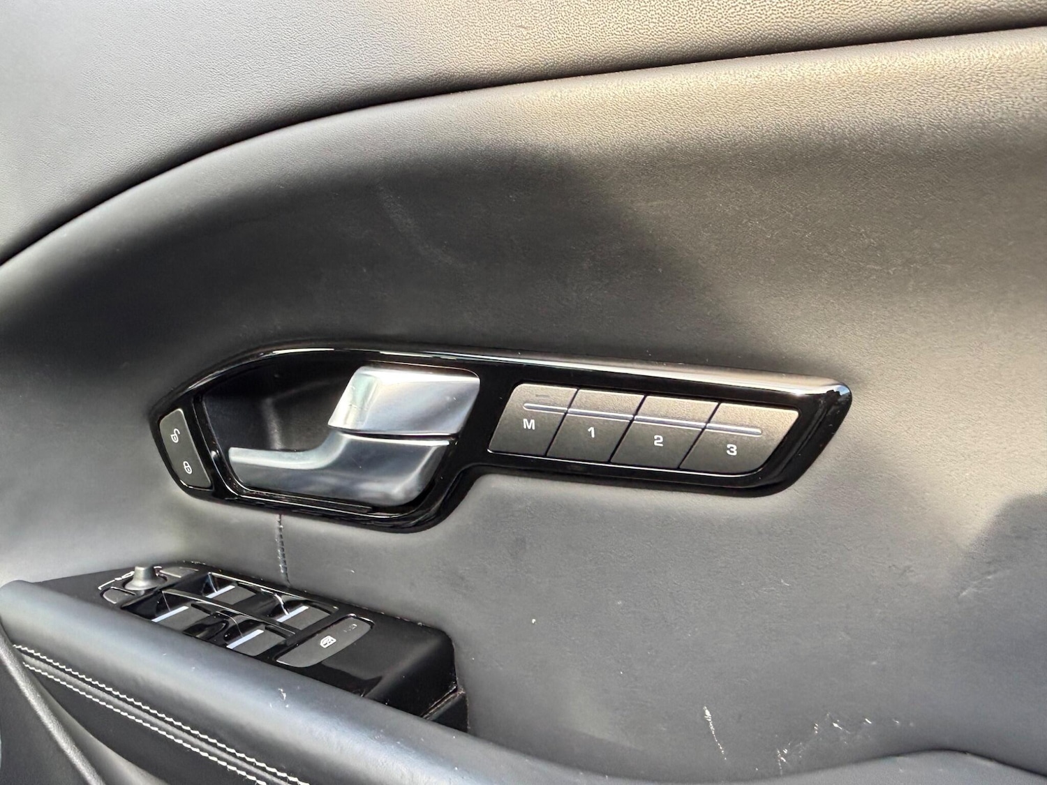 Used Land Rover Range Rover Evoque 2016 for sale - 77939347: Photo 21