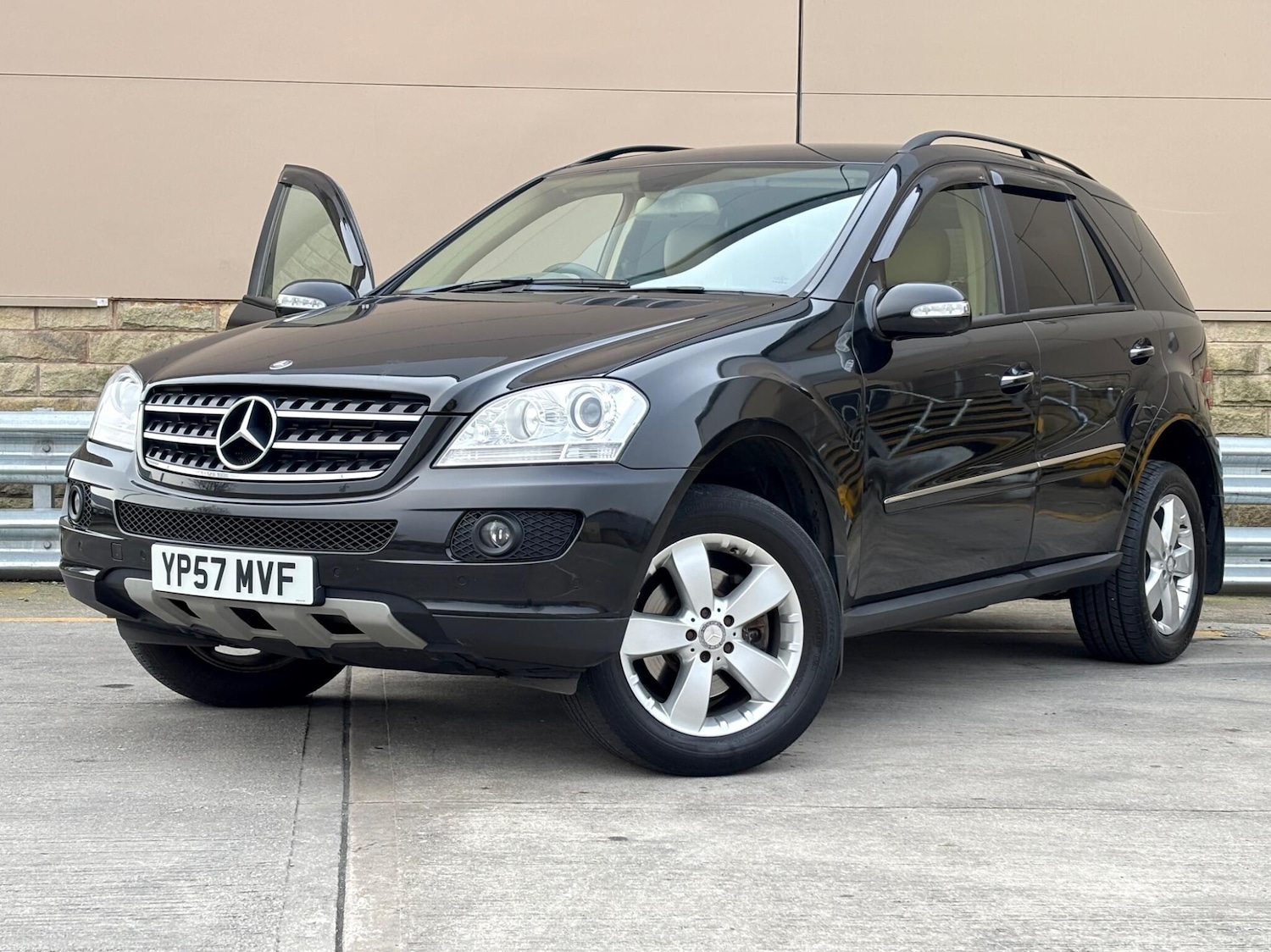 Used Mercedes-Benz M Class 2007 for sale - 77957267: Photo 24