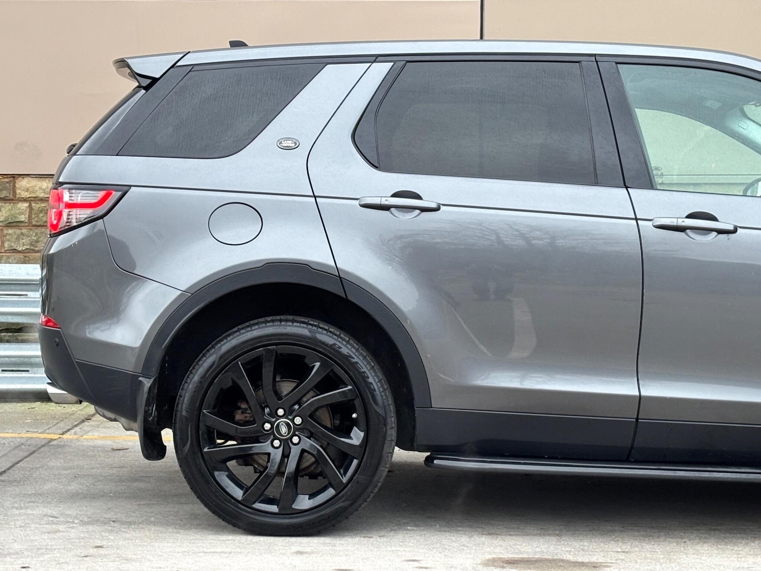 Used Land Rover Discovery Sport 2016 for sale - 77120123: Photo 34