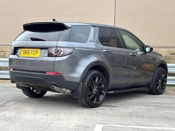 Used Land Rover Discovery Sport 2016 for sale - 77120123: Photo
