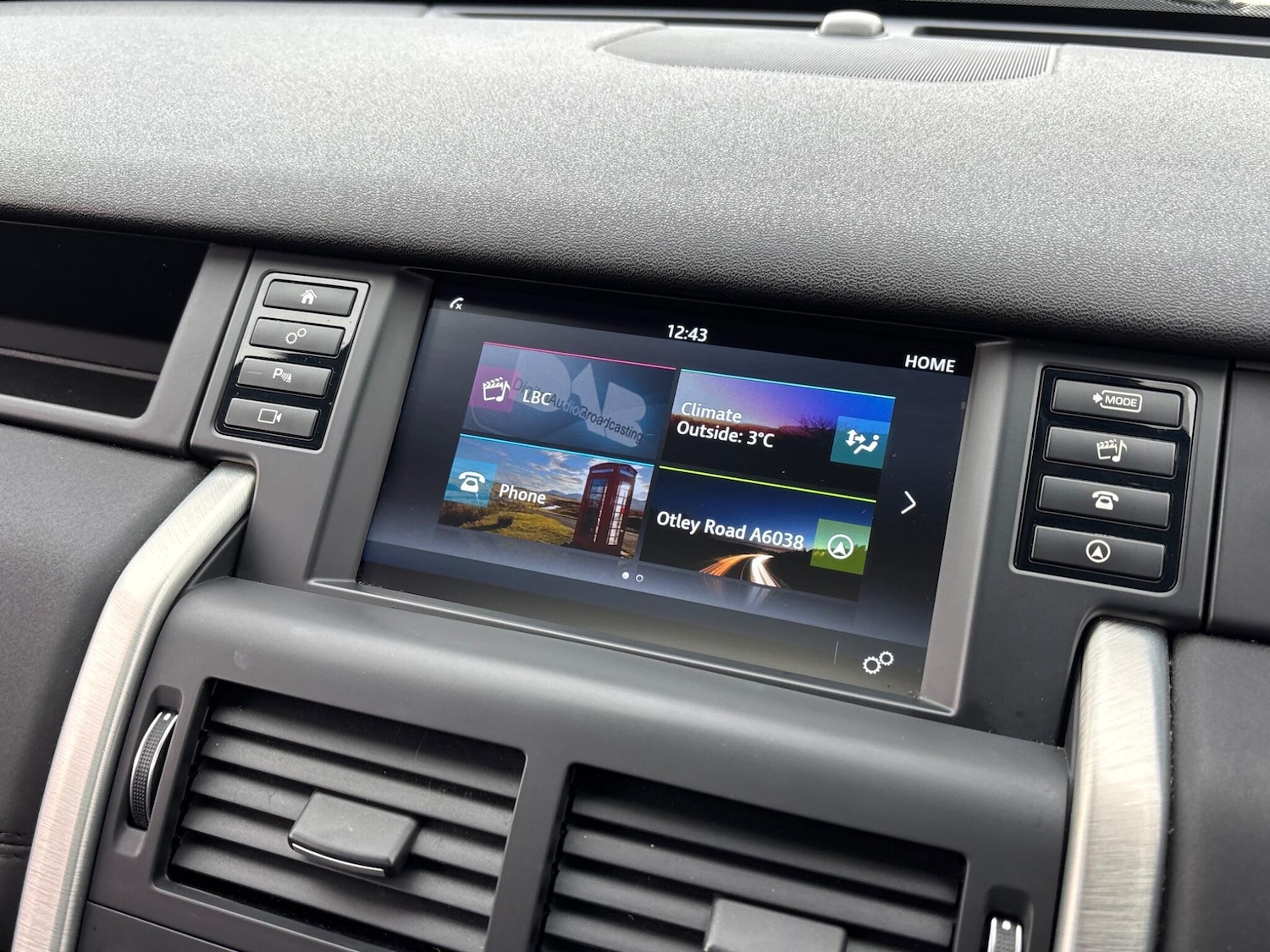 Used Land Rover Discovery Sport 2016 for sale - 77120123: Photo 74