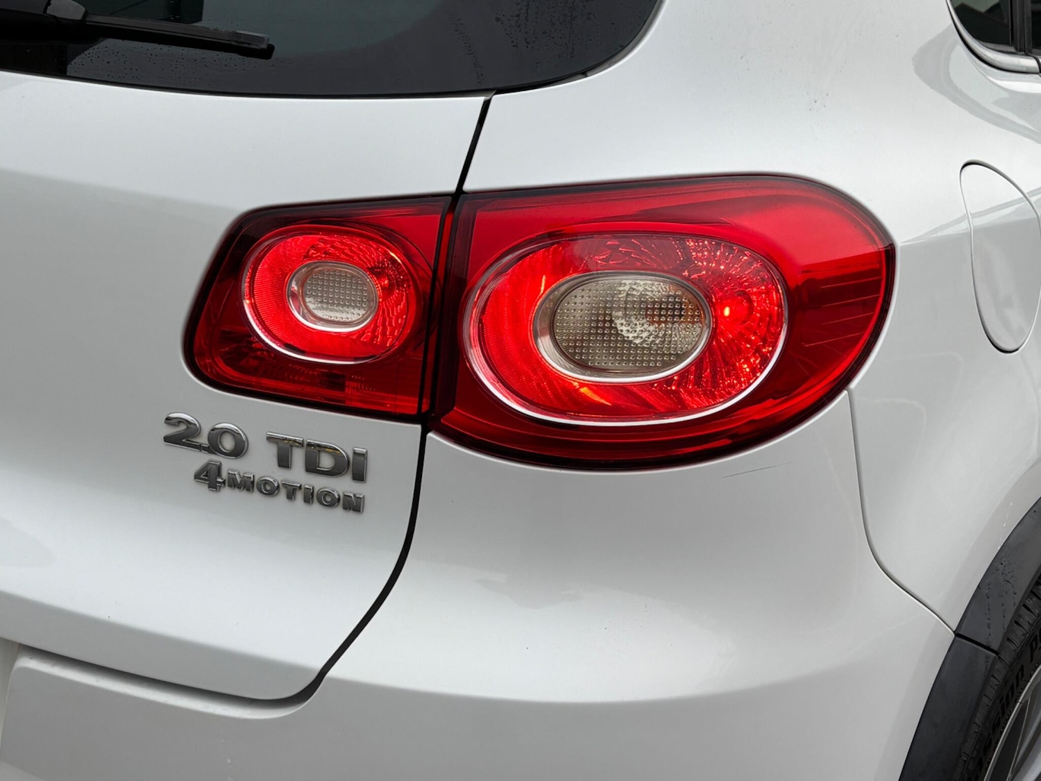 Used Volkswagen Tiguan 2010 for sale - 77242508: Photo 12