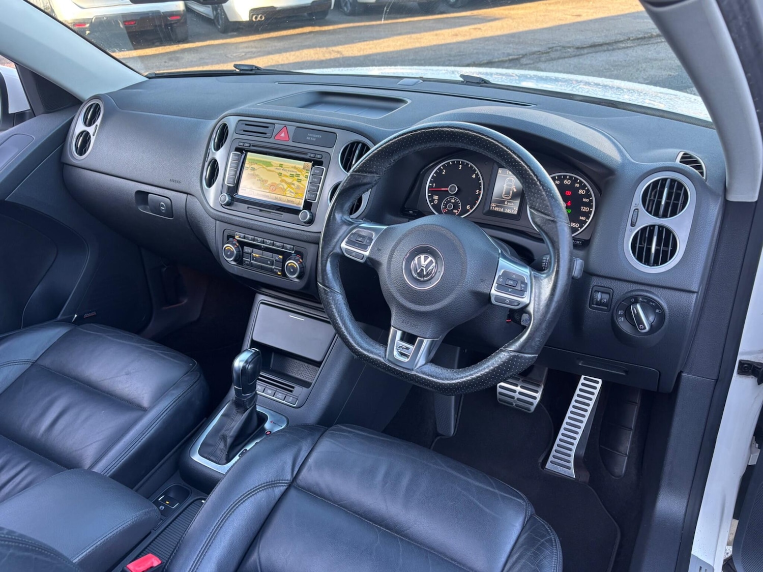 Used Volkswagen Tiguan 2010 for sale - 77242508: Photo 14