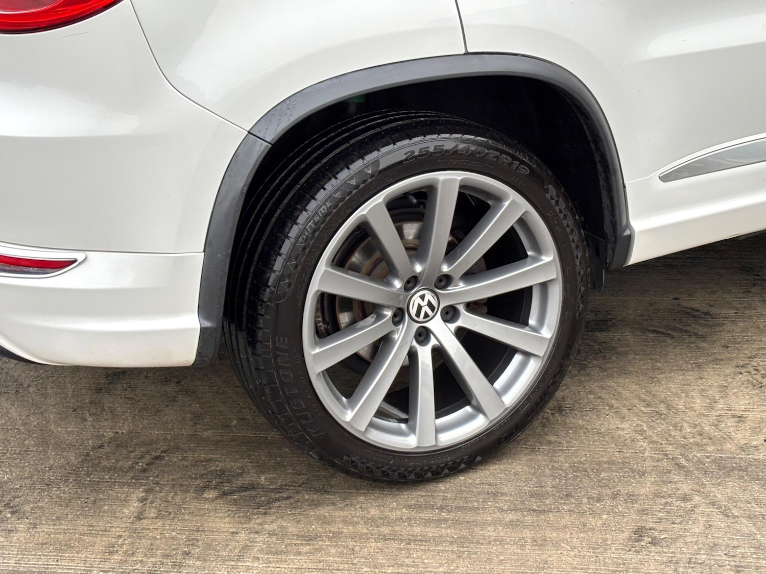 Used Volkswagen Tiguan 2010 for sale - 77242508: Photo 46