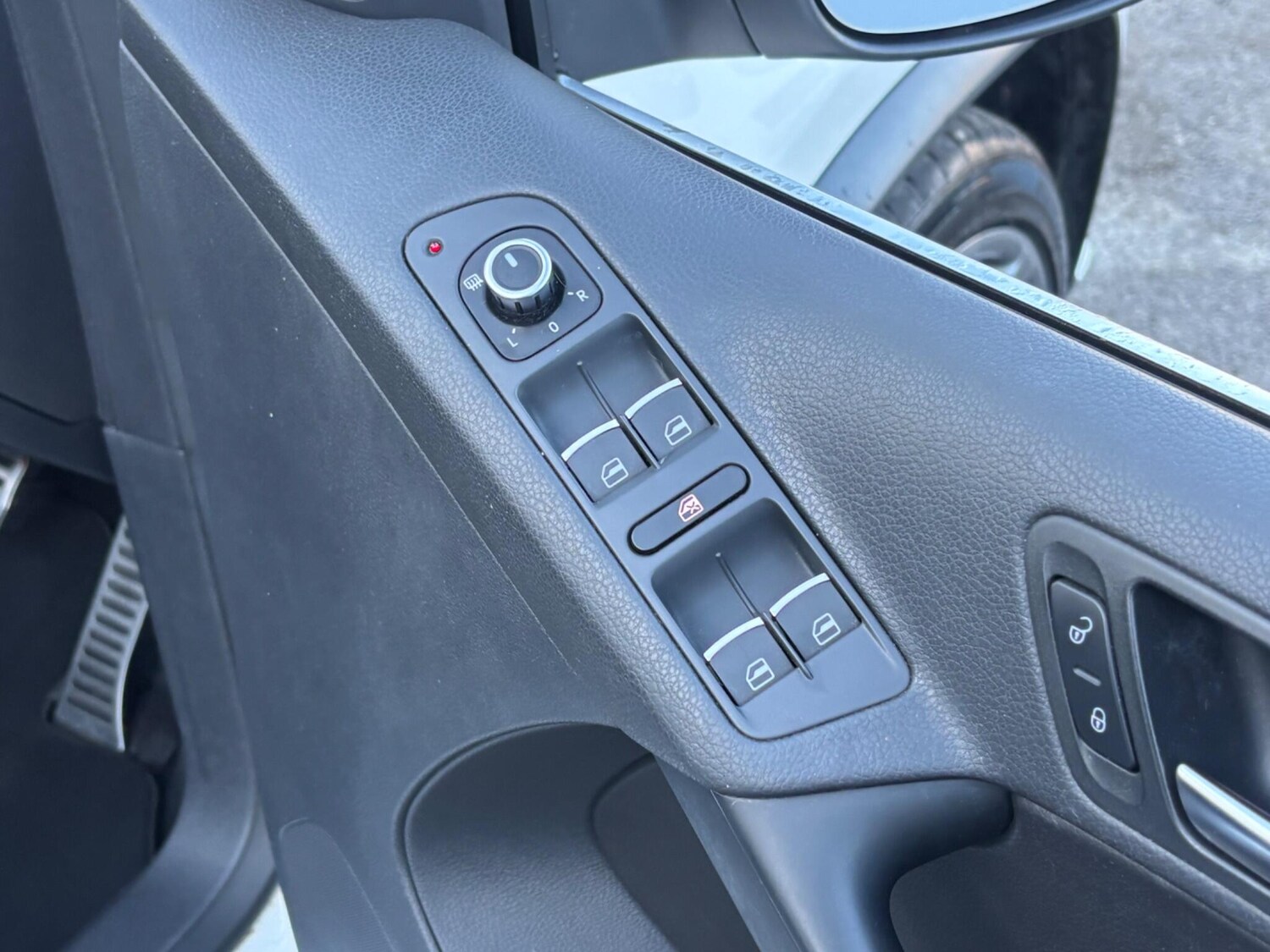 Used Volkswagen Tiguan 2010 for sale - 77242508: Photo 73