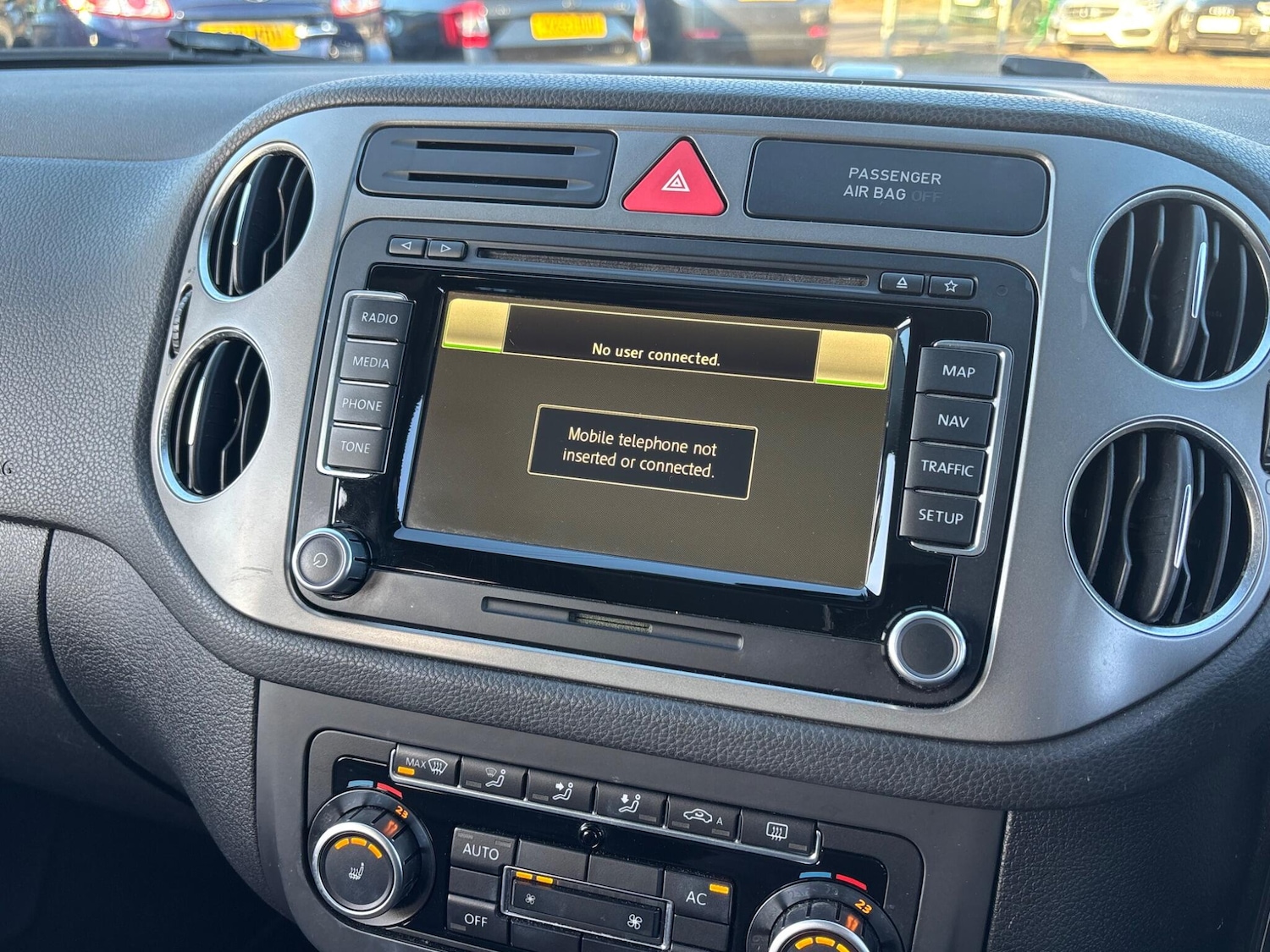 Used Volkswagen Tiguan 2010 for sale - 77242508: Photo 83