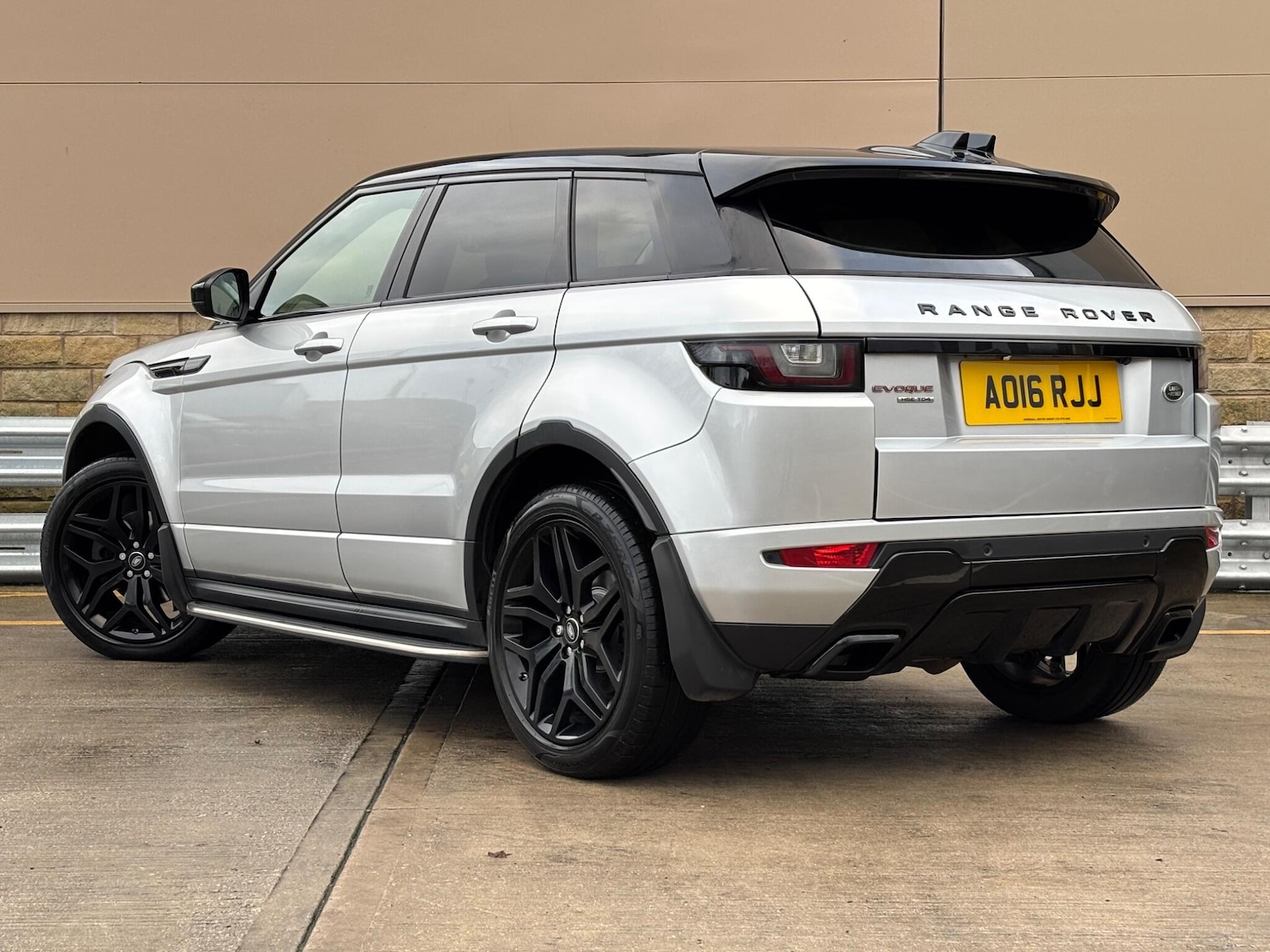Used Land Rover Range Rover Evoque 2016 for sale - 76823781: Photo 3