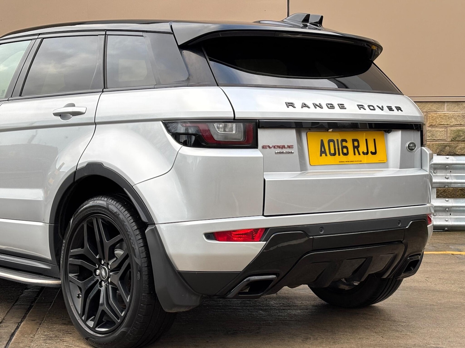 Used Land Rover Range Rover Evoque 2016 for sale - 76823781: Photo 37