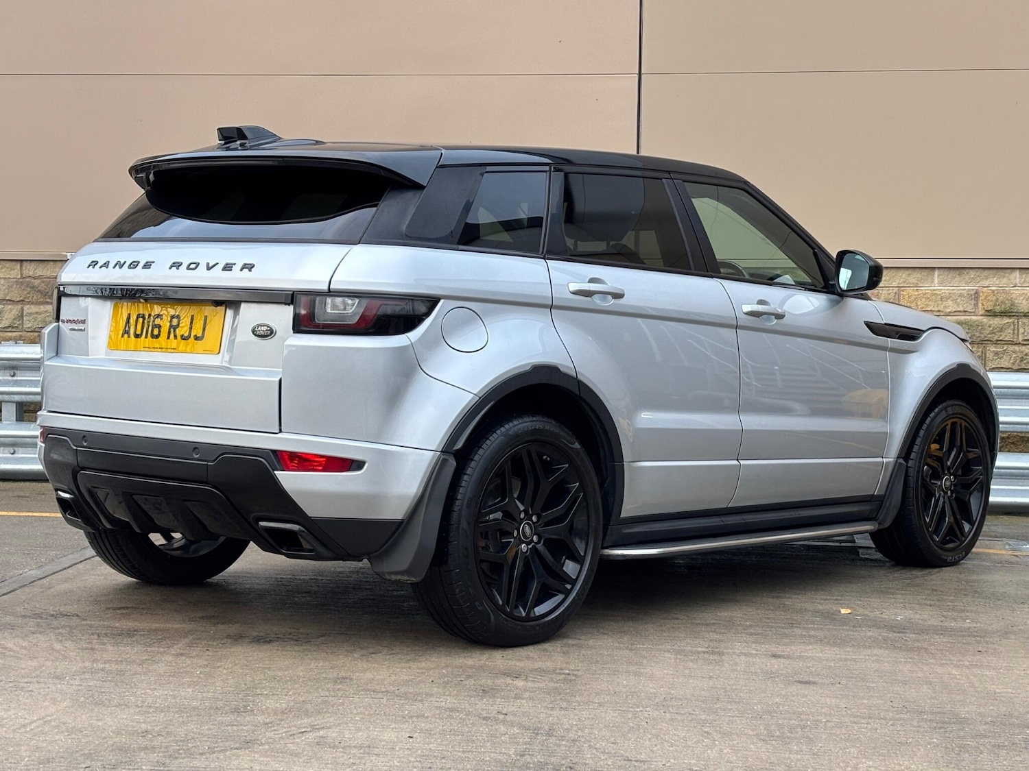 Used Land Rover Range Rover Evoque 2016 for sale - 76823781: Photo 4