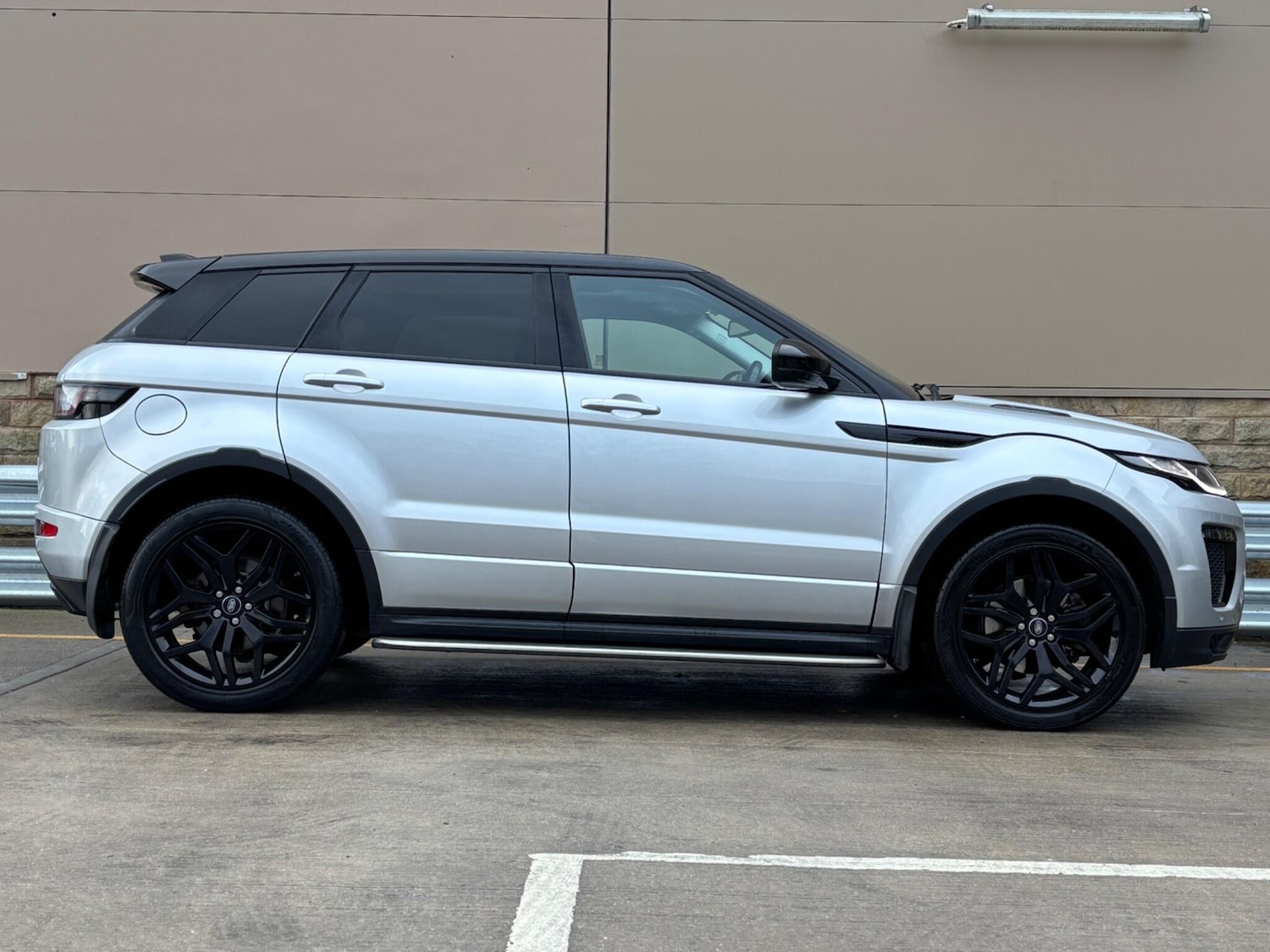 Used Land Rover Range Rover Evoque 2016 for sale - 76823781: Photo 8