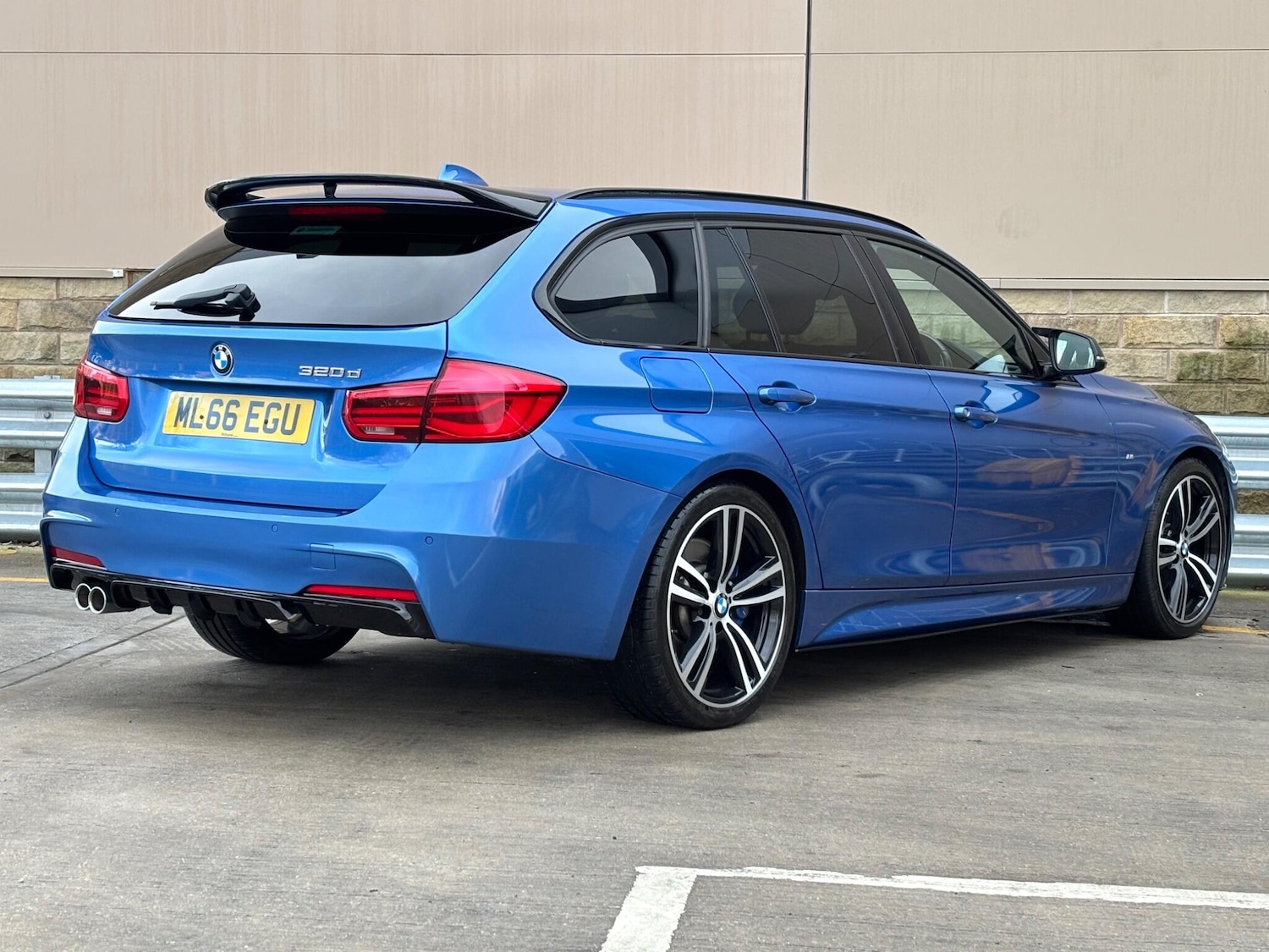 Used BMW 3 Series 2016 for sale - 77016943: Photo 4