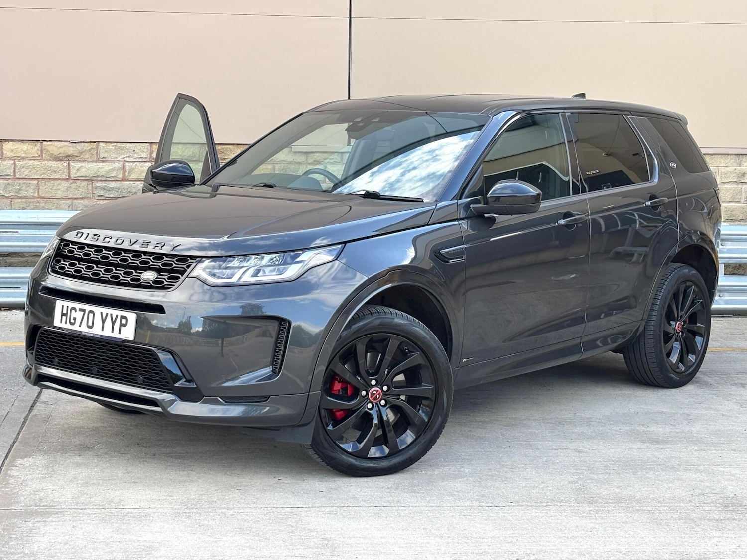 Used Land Rover Discovery Sport 2020 for sale - 76513322: Photo 2