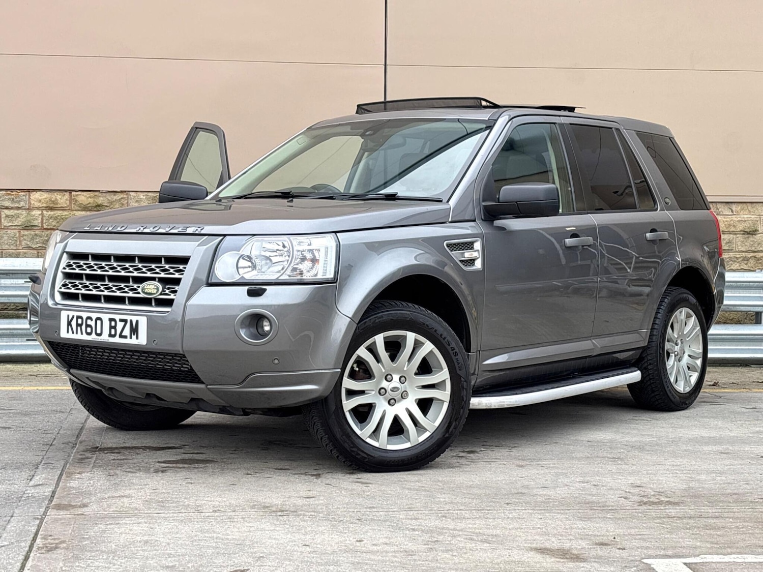 Used Land Rover Freelander 2010 for sale - 77074765: Photo 25