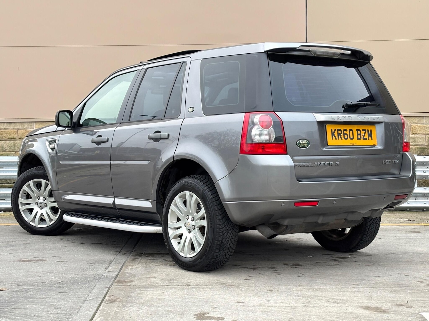 Used Land Rover Freelander 2010 for sale - 77074765: Photo 3
