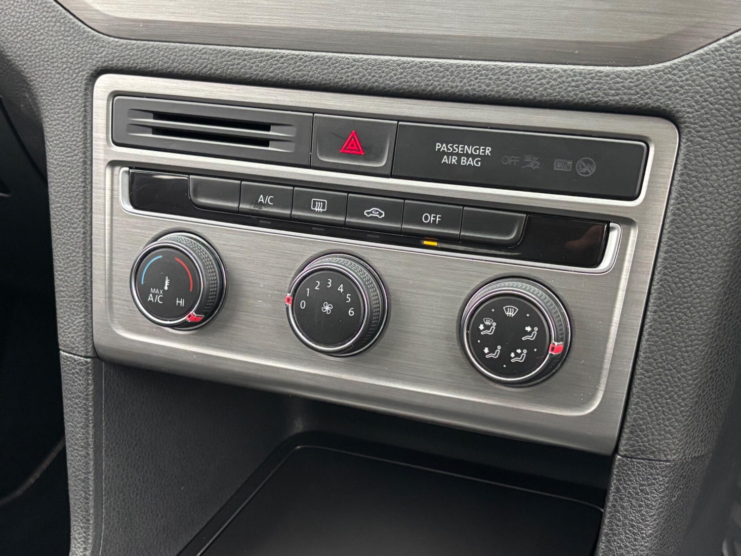 Used Volkswagen Golf SV 2015 for sale - 76585070: Photo 16