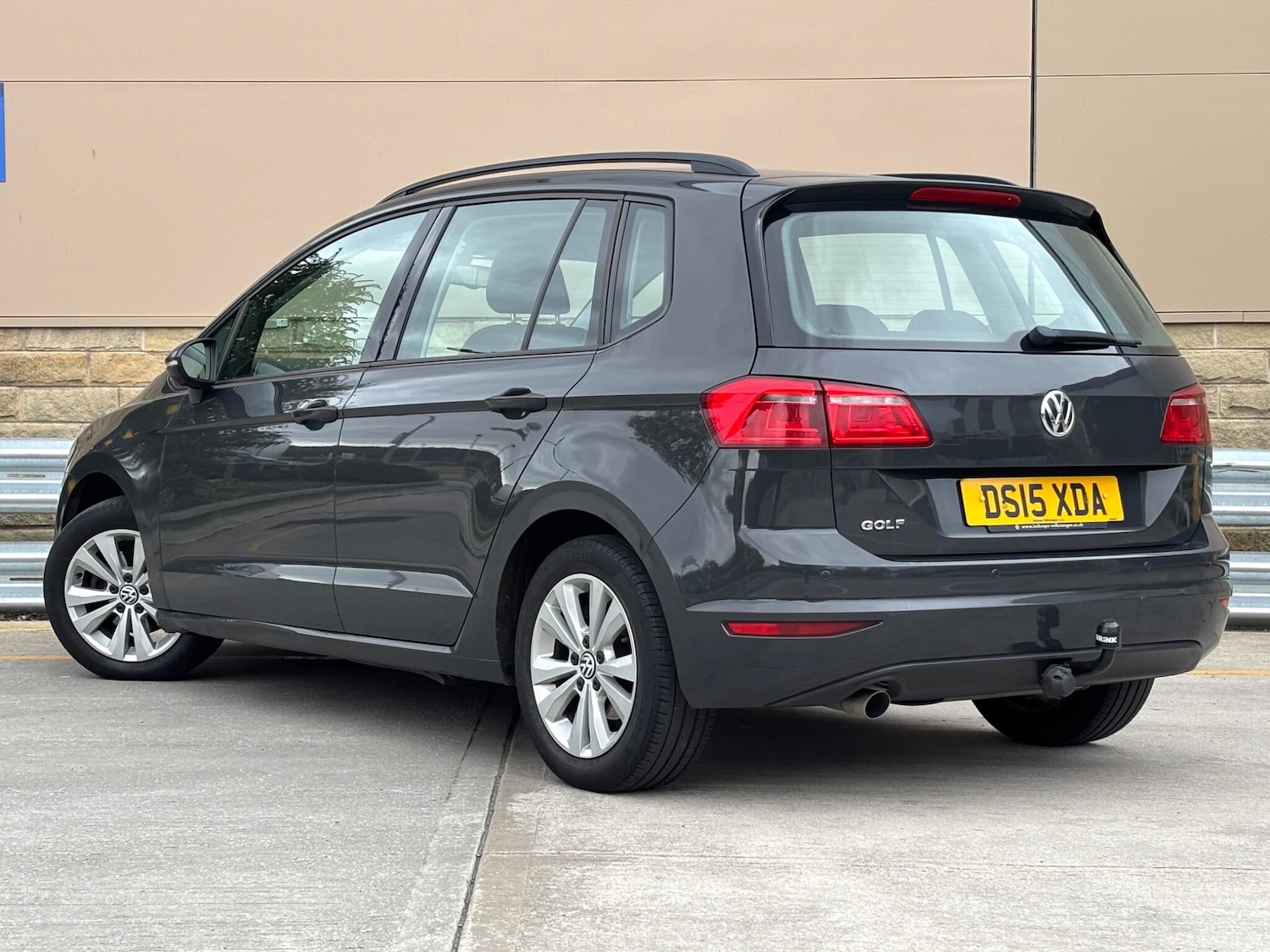 Used Volkswagen Golf SV 2015 for sale - 76585070: Photo 3