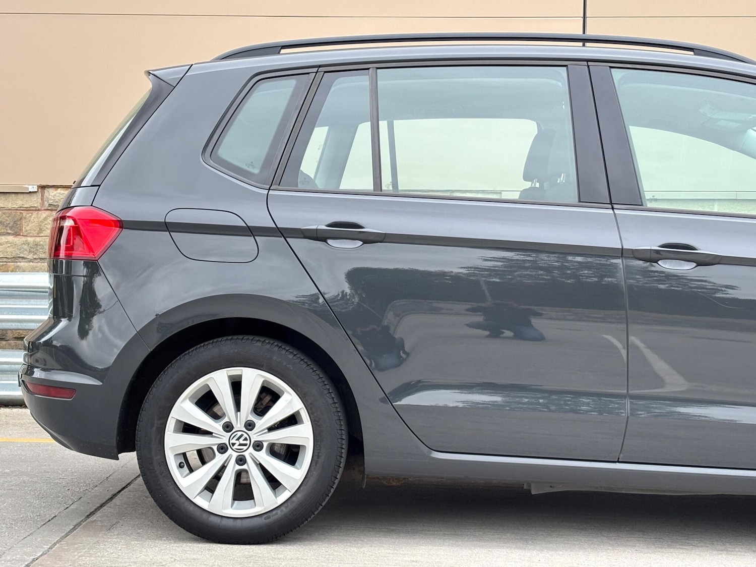 Used Volkswagen Golf SV 2015 for sale - 76585070: Photo 34