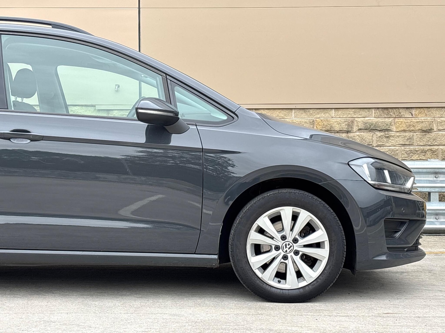 Used Volkswagen Golf SV 2015 for sale - 76585070: Photo 42